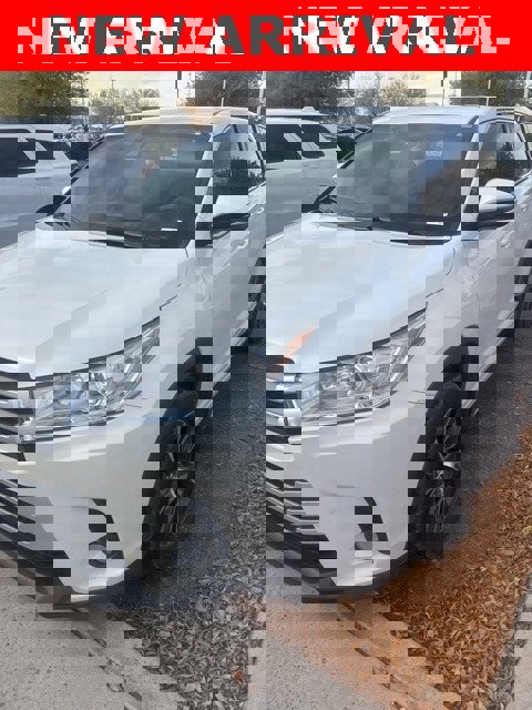 Used 2018 Toyota Highlander Plus image 6