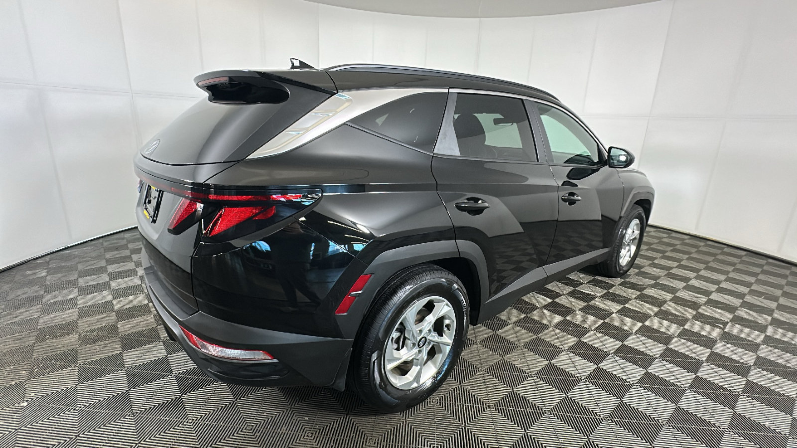 Certified 2024 Hyundai Tucson SEL FWD image 3