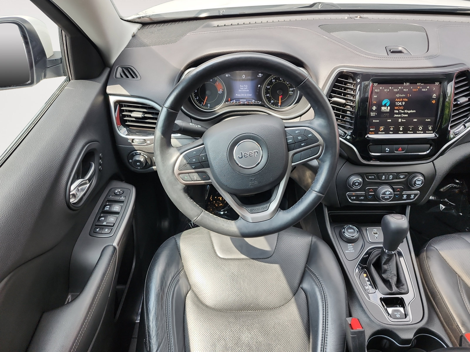 Used 2019 Jeep Cherokee Limited AWD/4WD image 10
