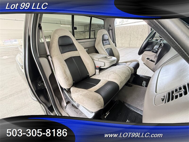 Used 2001 Ford F150 Lightning RWD image 15