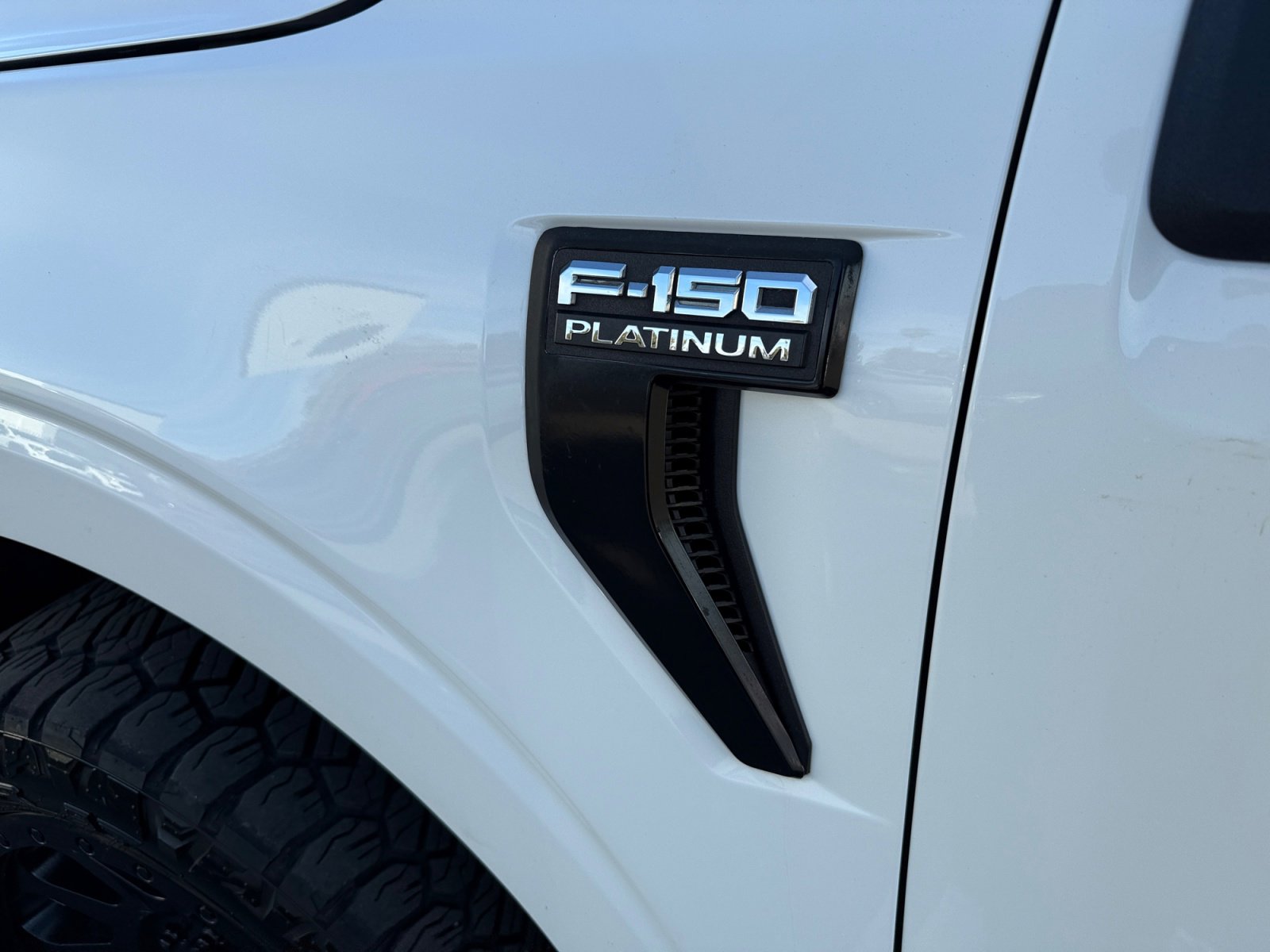 Used 2022 Ford F150 Platinum w/ Equipment Group 701A High AWD/4WD image 14