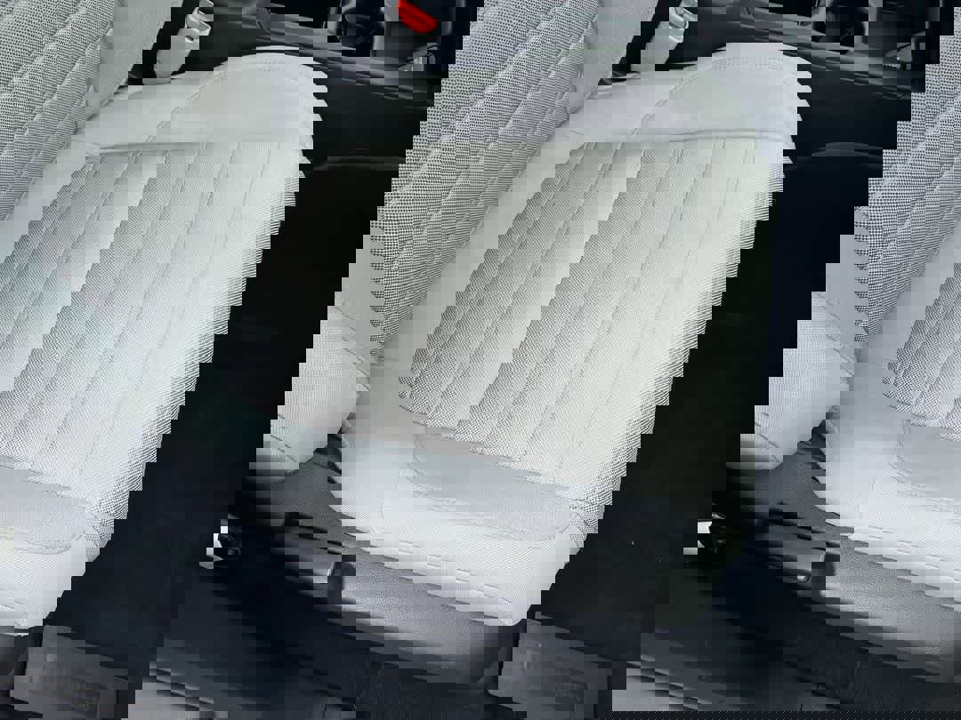 Used 2018 Honda CR-V LX image 23