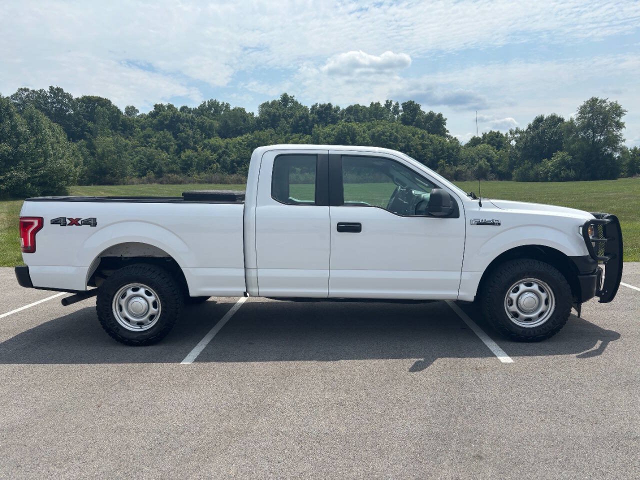 Used 2017 Ford F150 XL w/ XL Power Equipment Group AWD/4WD image 5