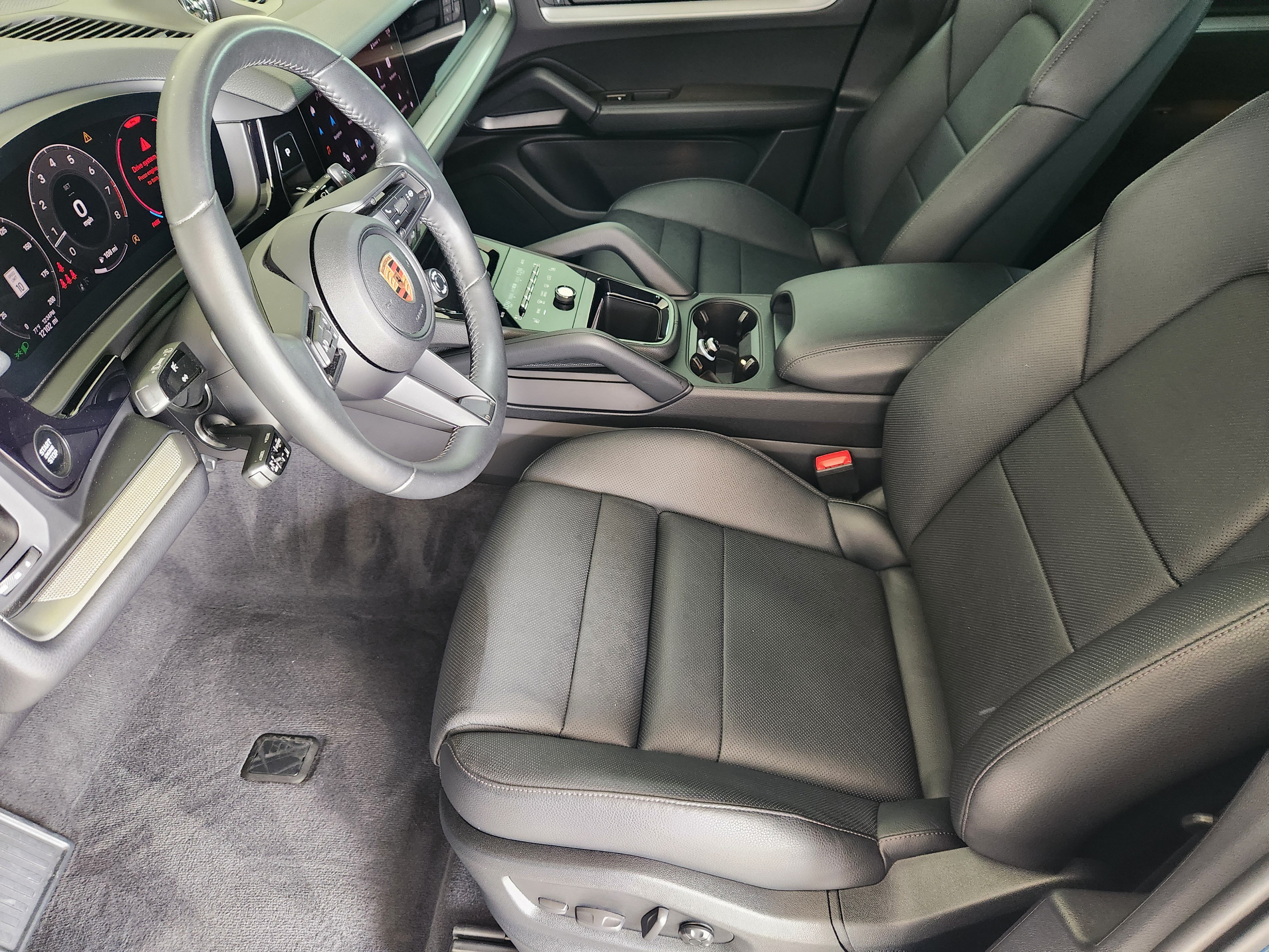 Certified 2025 Porsche Cayenne S AWD/4WD image 16