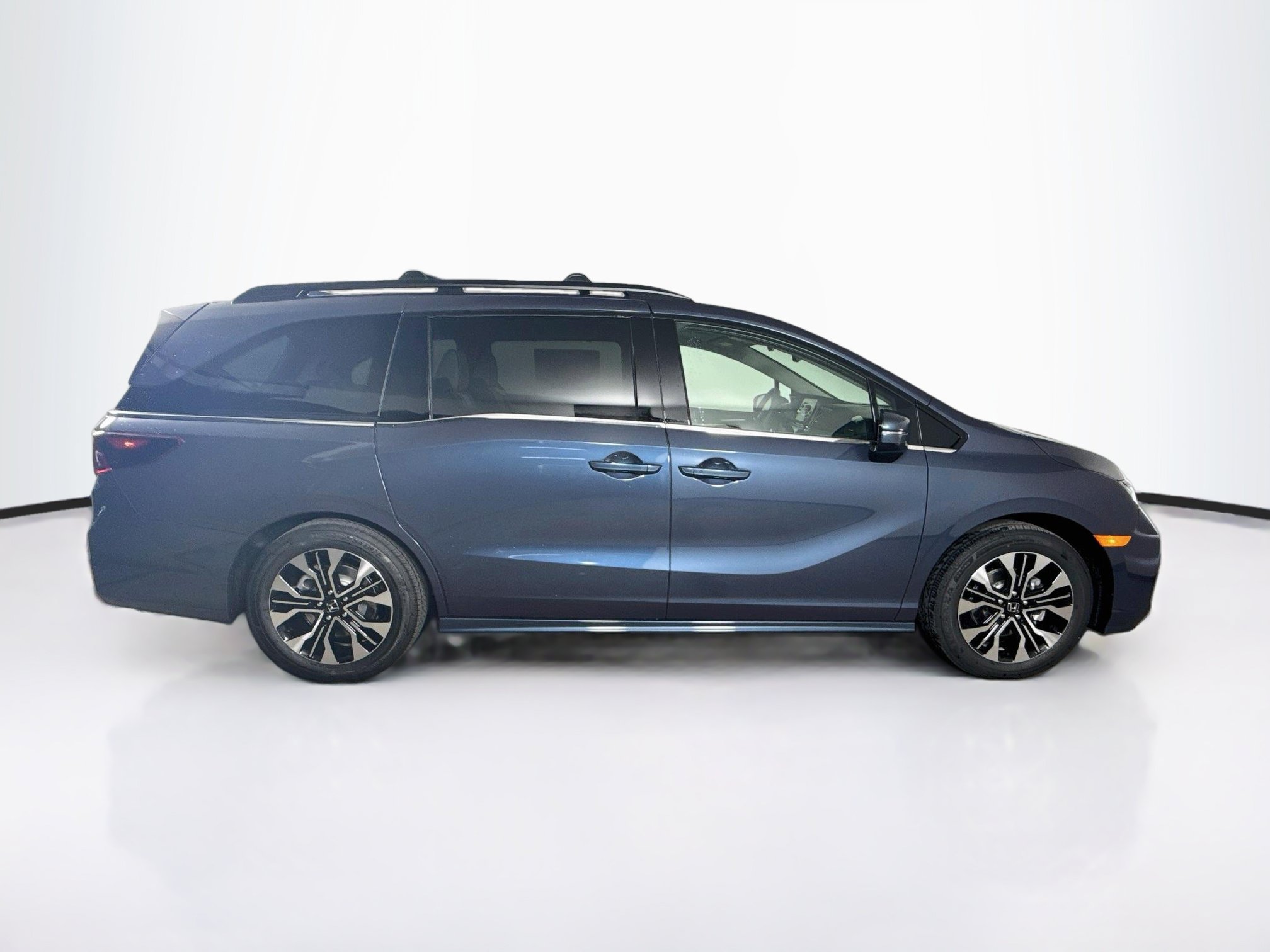 New 2027 Honda Odyssey Elite image 2