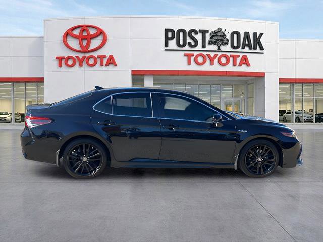 Used 2021 Toyota Camry XSE w/ Cold Weather Package image 8