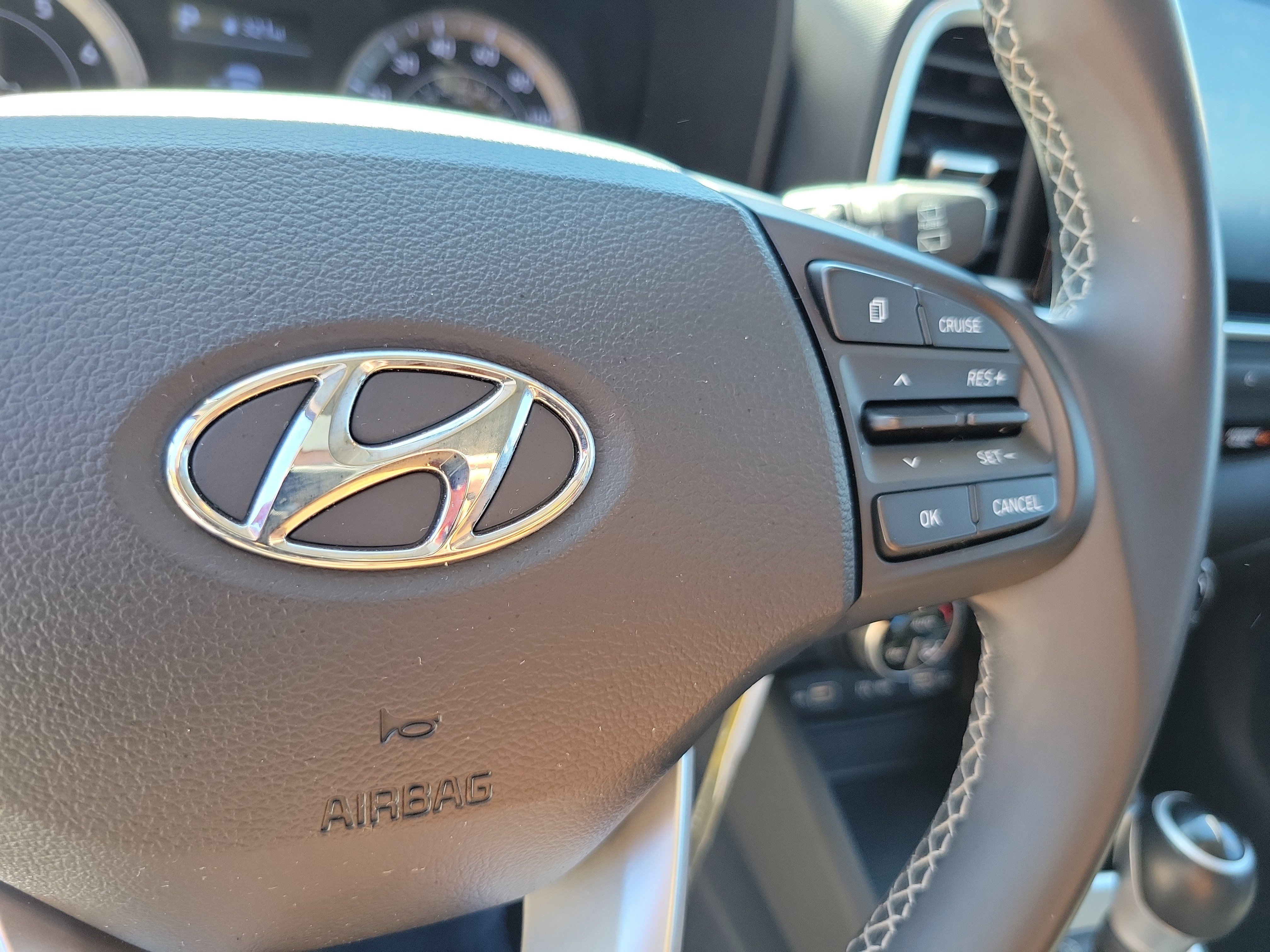 Used 2022 Hyundai Venue SEL FWD image 20