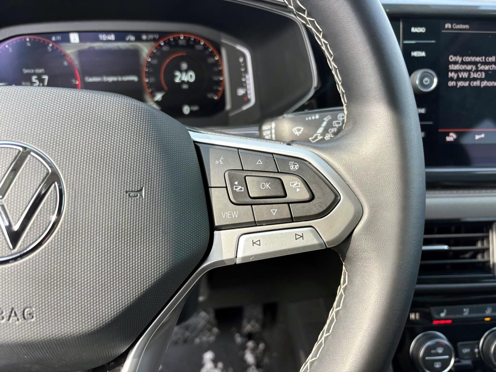 Used 2023 Volkswagen Taos SEL image 18