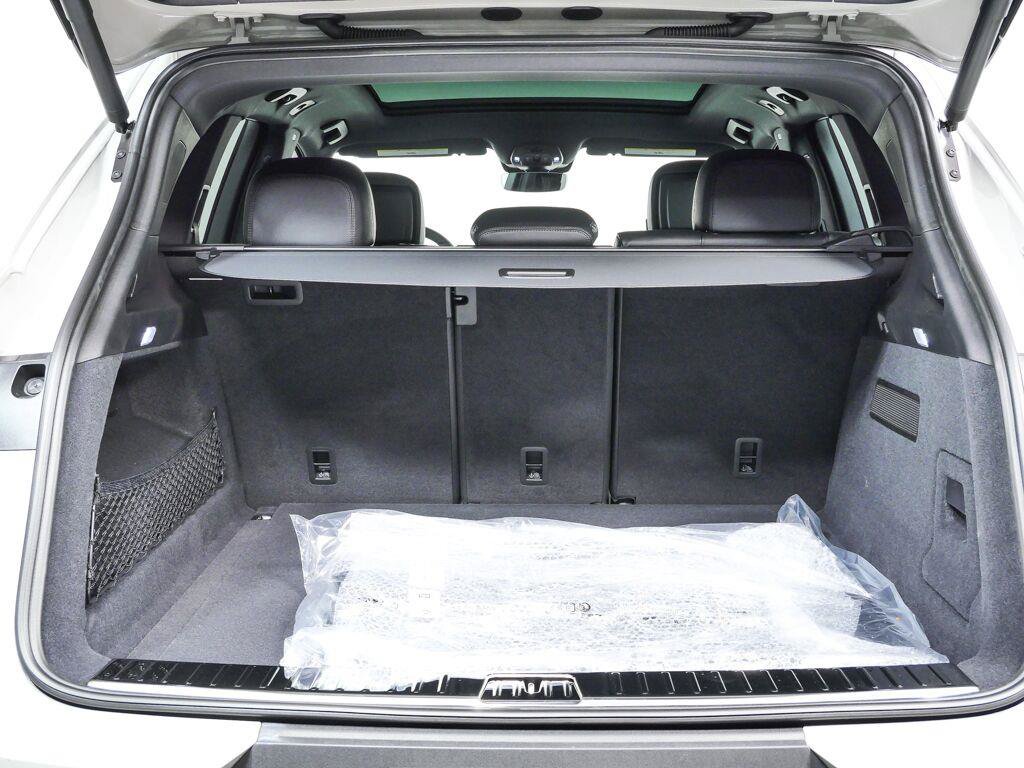 New 2026 Porsche Cayenne AWD/4WD image 31