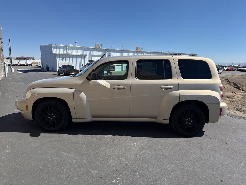Used 2009 Chevrolet HHR LS image 6