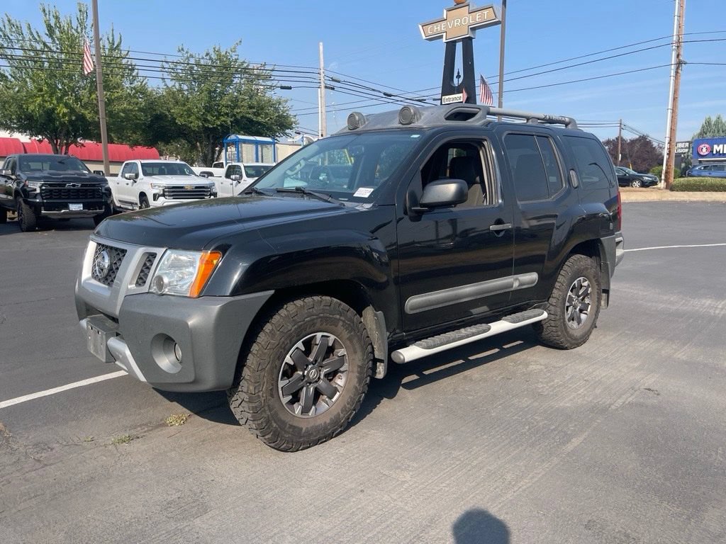 Used 2015 Nissan Xterra PRO-4X w/ Nevada Tow Package AWD/4WD image 2