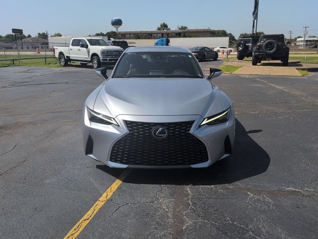 Used 2023 Lexus IS 300 w/ Comfort Package RWD image 2