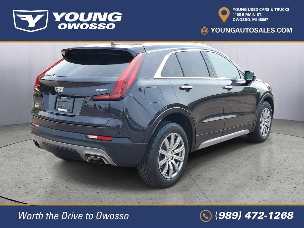 Used 2022 Cadillac XT4 Premium Luxury w/ Cold Weather Package AWD/4WD image 3