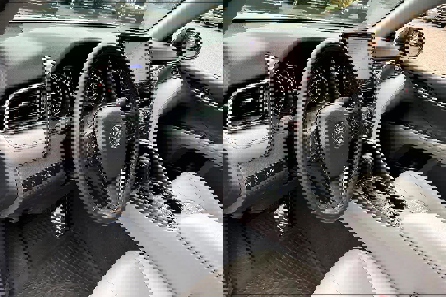 Certified 2022 Toyota Camry SE image 17