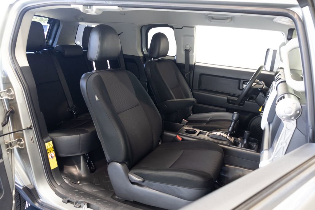 Used 2011 Toyota FJ Cruiser 4WD w/ Convenience Pkg image 22