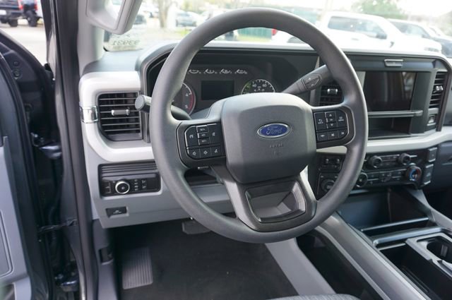 New 2026 Ford F450 XLT image 19