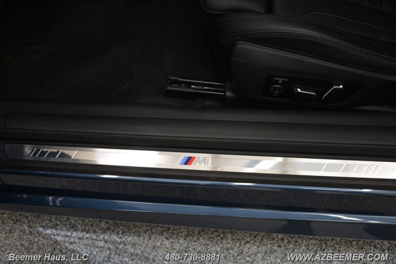 Used 2025 BMW M440i Convertible RWD image 13