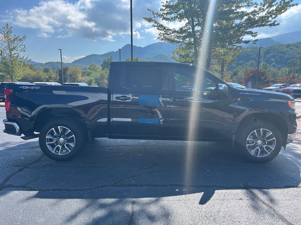New 2026 Chevrolet Silverado 1500 LT image 2