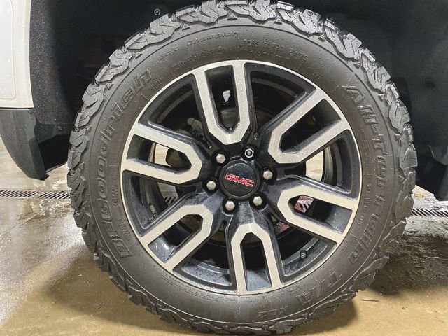 Used 2022 GMC Sierra 1500 AT4 w/ AT4 Premium Package image 33