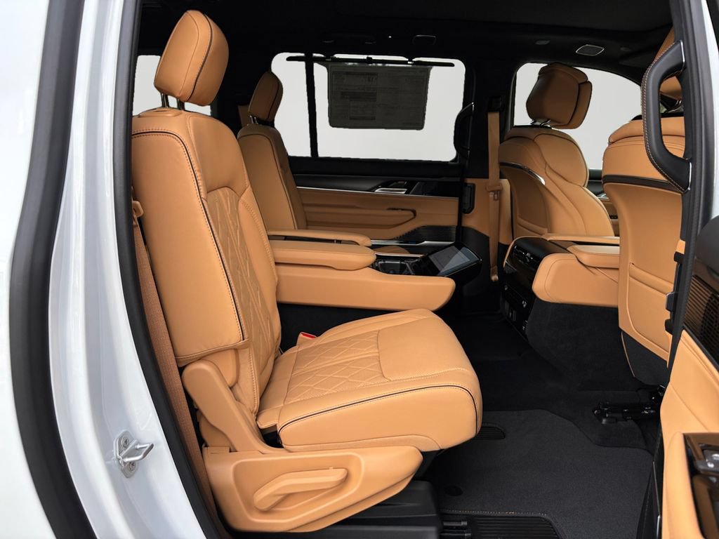 New 2026 Jeep Grand Wagoneer L Summit AWD/4WD image 13