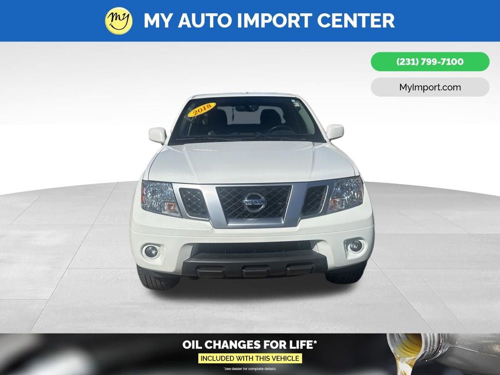 Used 2018 Nissan Frontier PRO-4X image 2