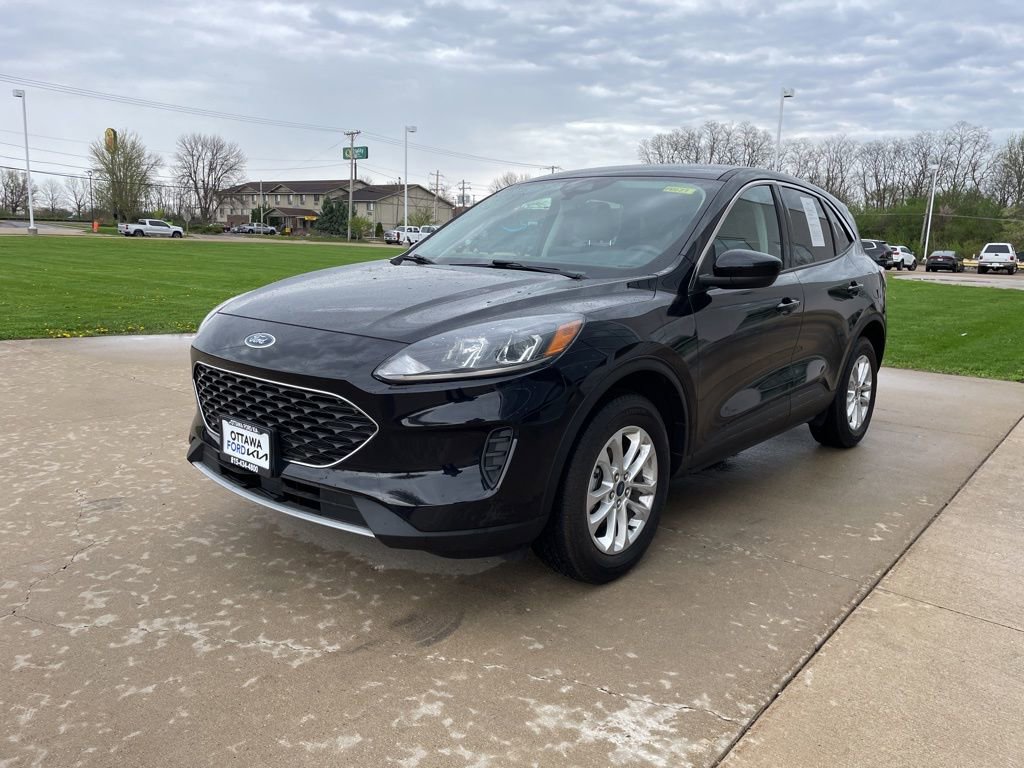 Used 2021 Ford Escape SE AWD/4WD image 2