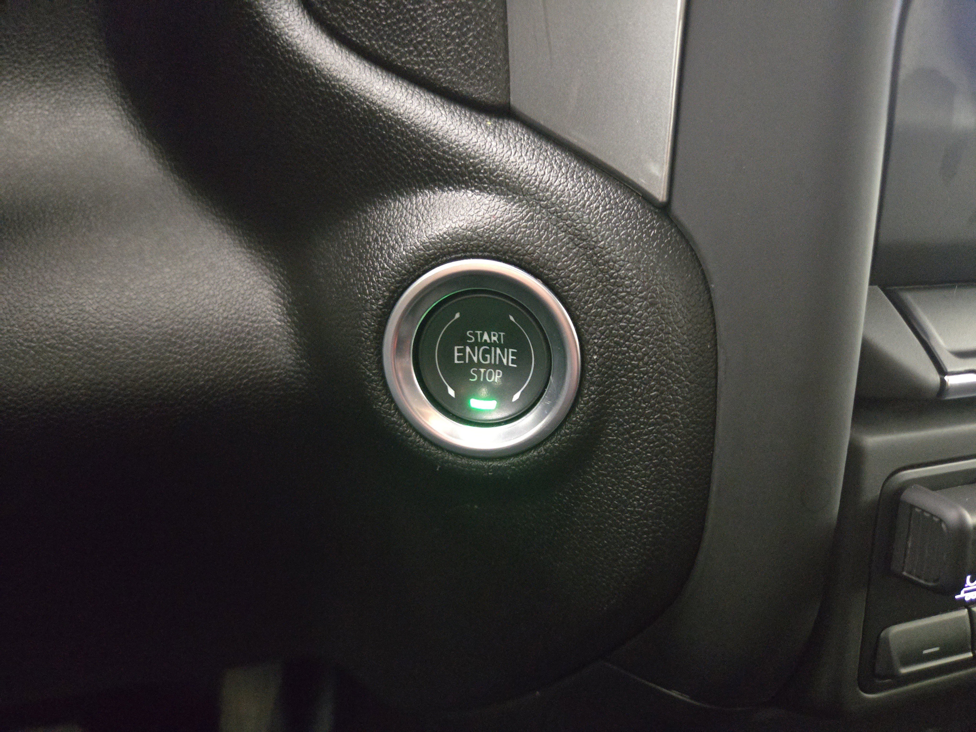Certified 2025 GMC Sierra 3500 Pro AWD/4WD image 25