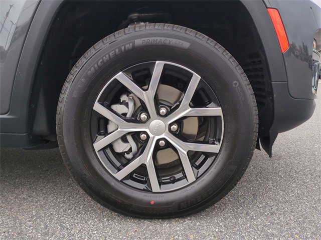 New 2025 Jeep Grand Cherokee Limited w/ Trailer Tow Package image 11