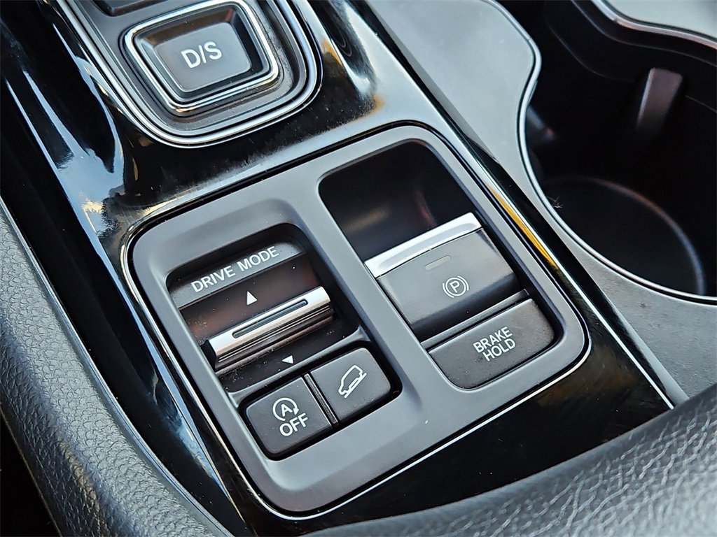 Certified 2025 Honda Pilot TrailSport image 17