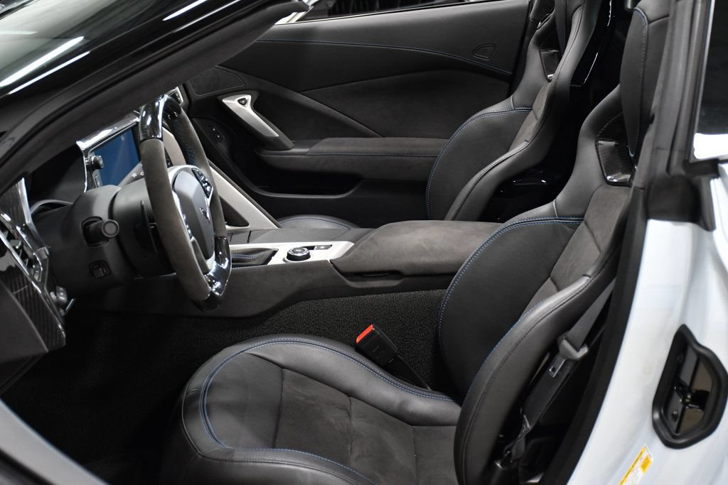 Used 2018 Chevrolet Corvette Grand Sport w/ Carbon 65 Edition RWD image 25