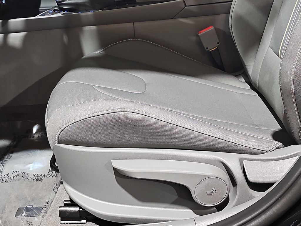 New 2026 Hyundai Elantra SEL Sport Premium FWD image 29