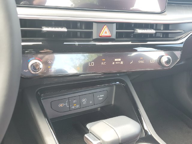New 2026 Kia K5 GT-Line w/ GT-Line Premium Package AWD/4WD image 33