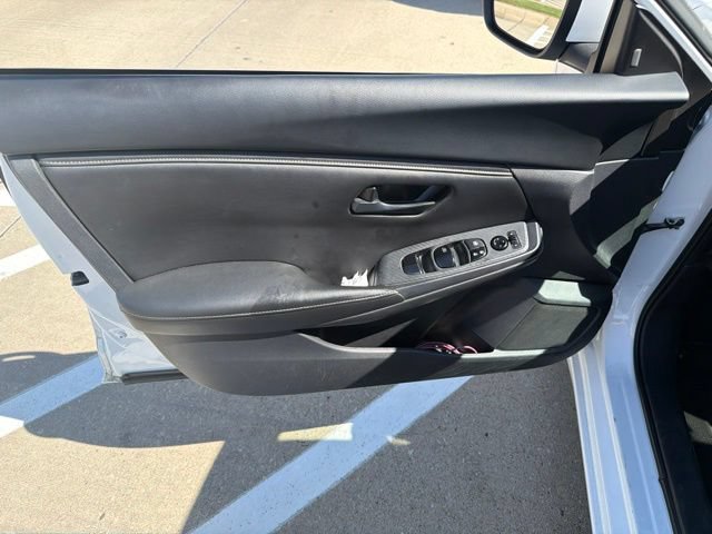 Used 2024 Nissan Sentra S FWD image 11
