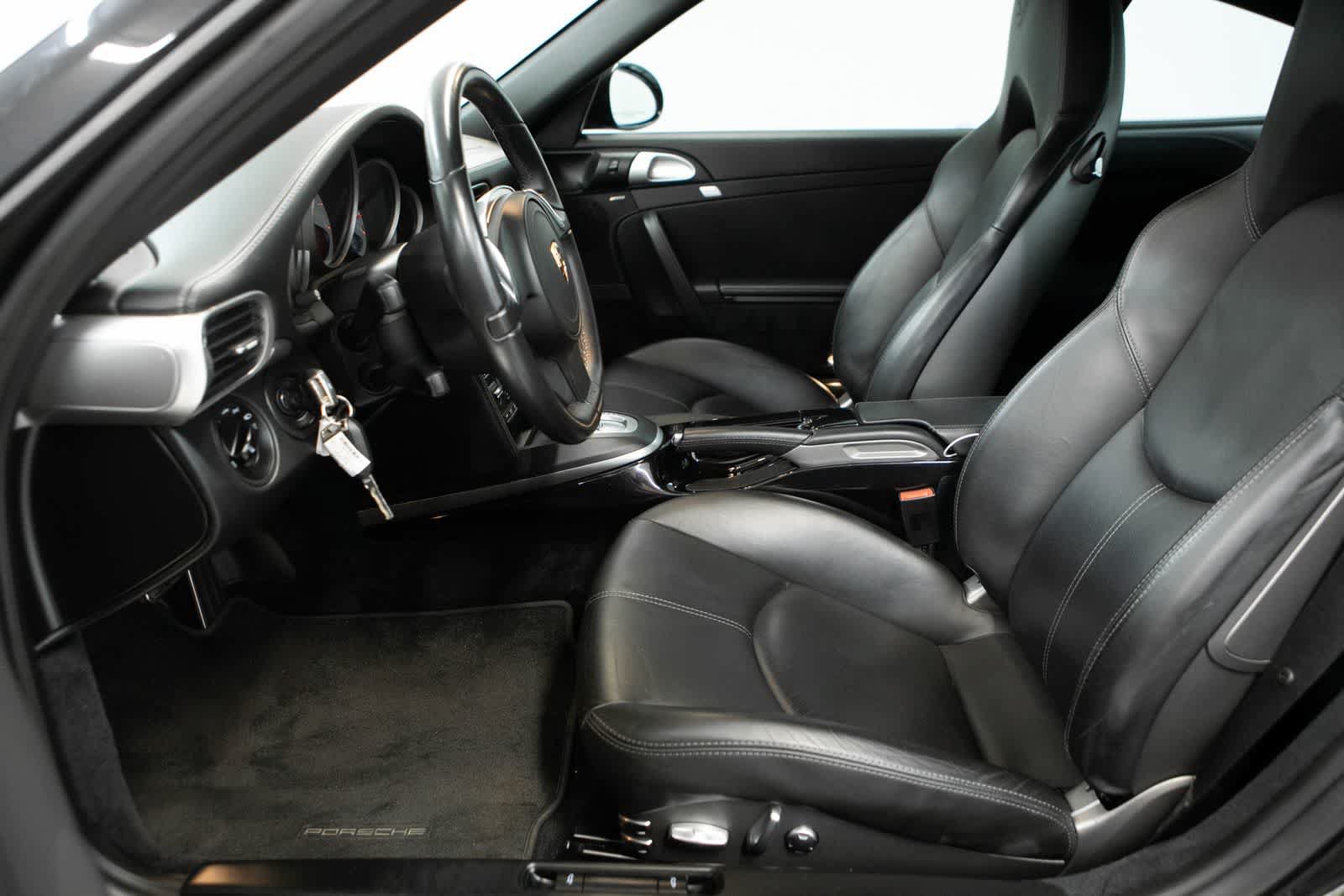 Used 2011 Porsche 911 Turbo AWD/4WD image 18
