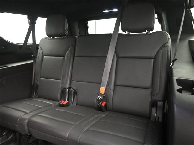 Used 2024 Chevrolet Suburban LT image 9