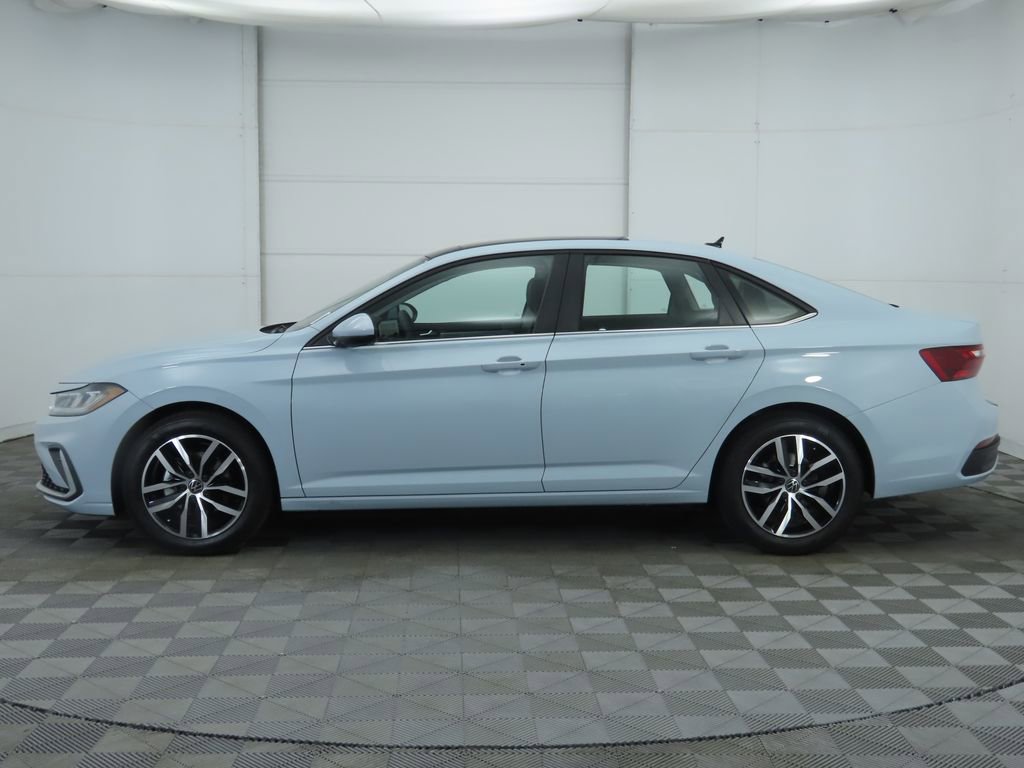 New 2026 Volkswagen Jetta SE image 8