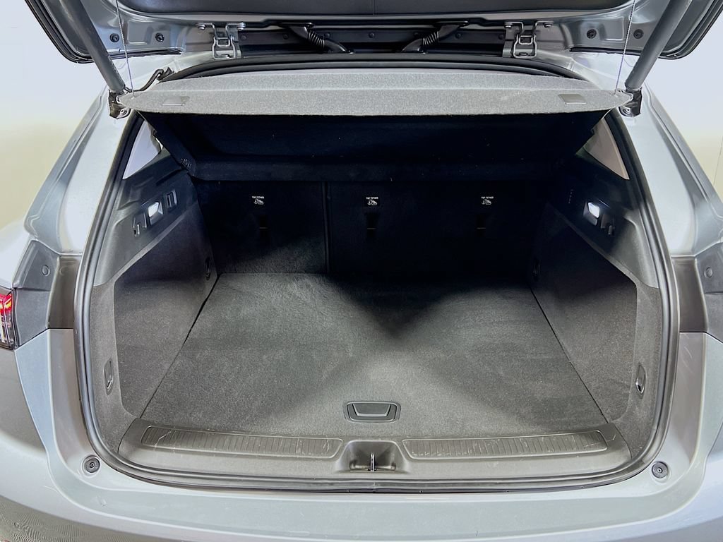 Used 2024 Buick Envision Avenir AWD/4WD image 22