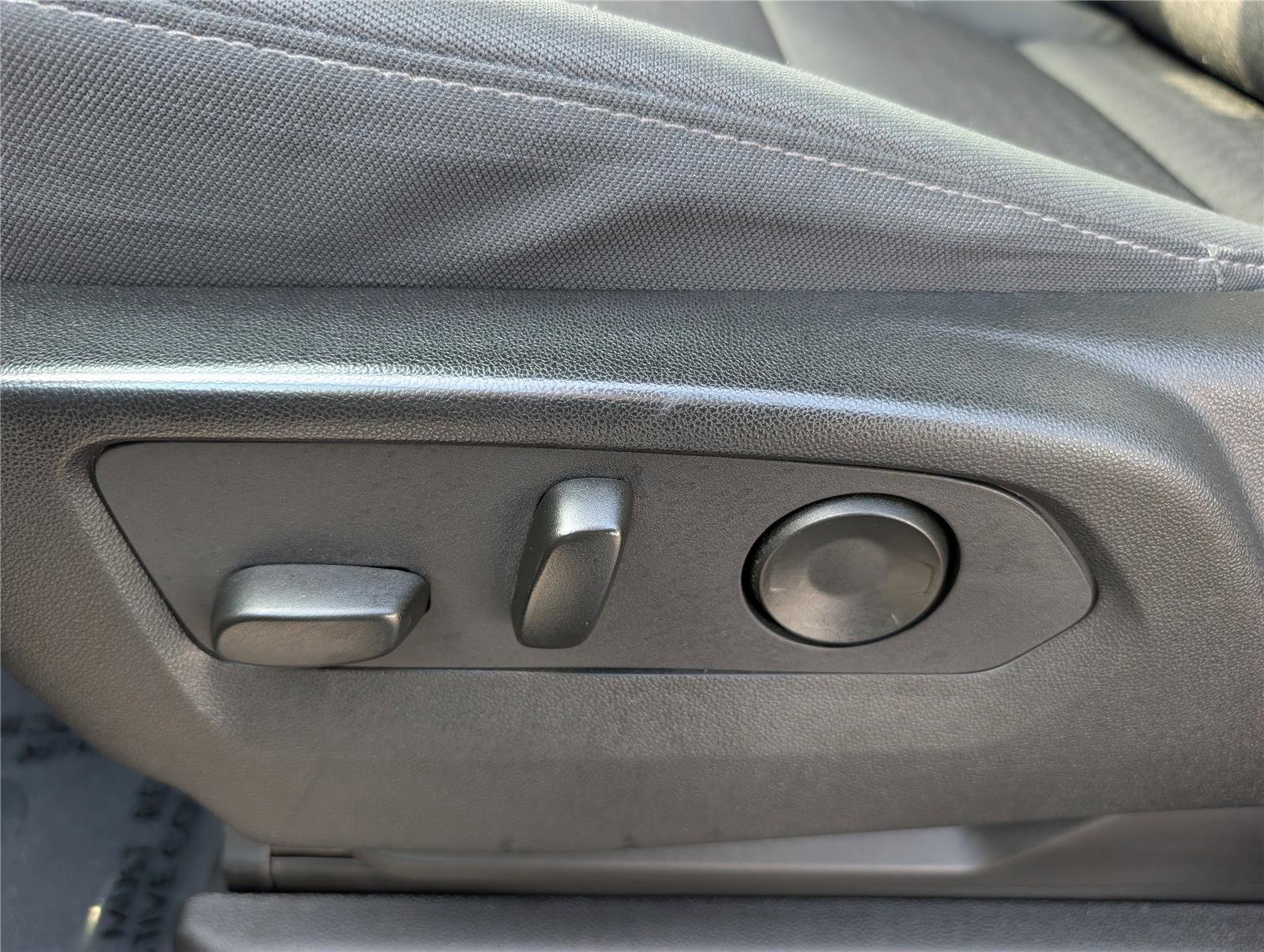 Used 2024 Chevrolet Tahoe LS image 19