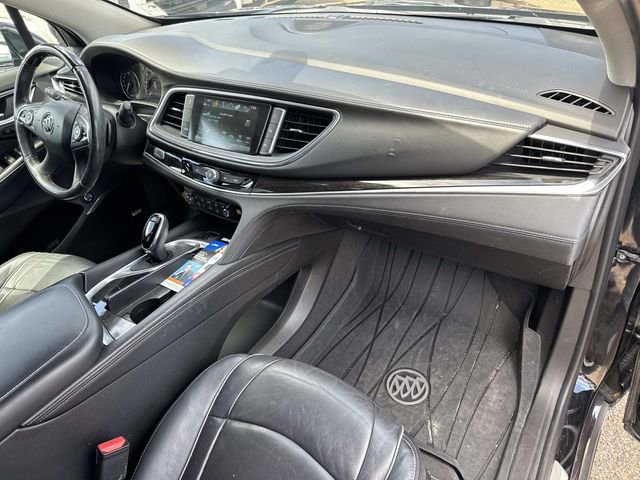 Used 2019 Buick Enclave Avenir w/ Avenir Technology Package image 17