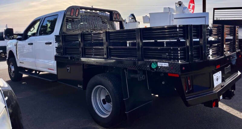 Used 2024 Ford F350 XLT AWD/4WD image 6
