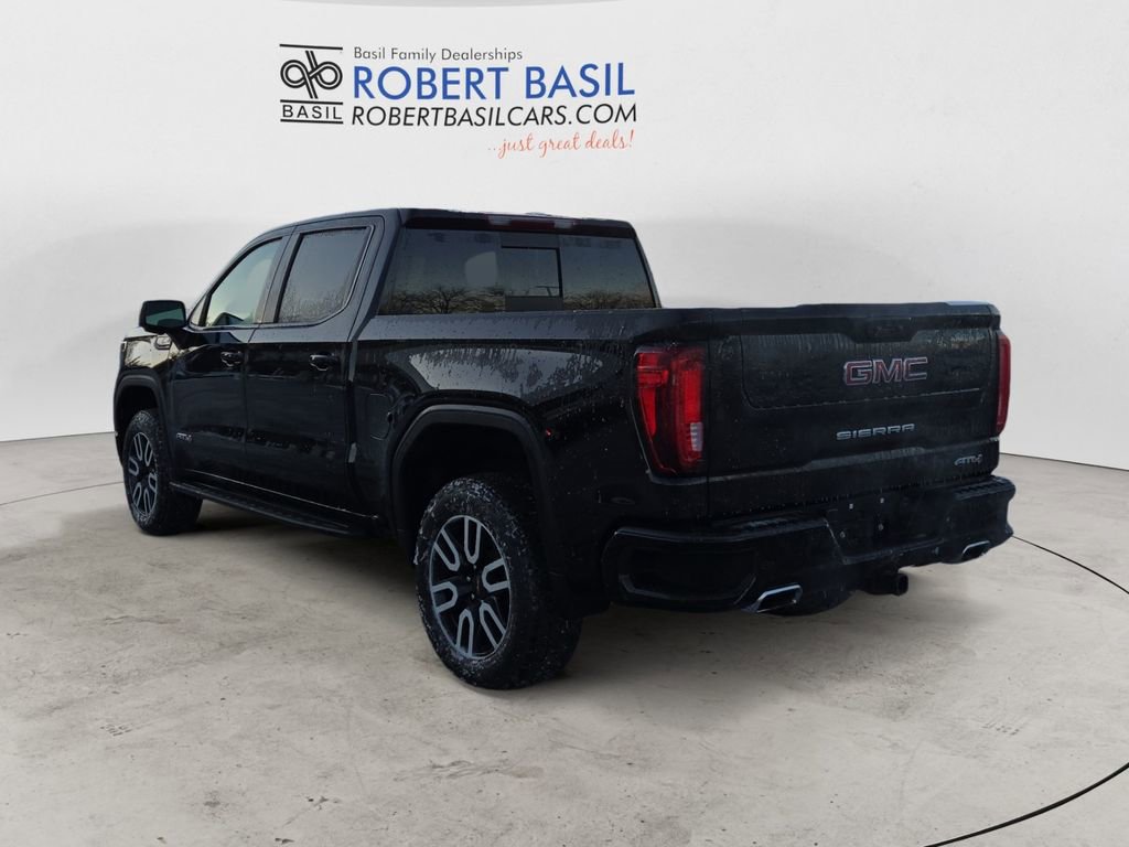 Used 2023 GMC Sierra 1500 AT4 w/ AT4 Premium Package image 3