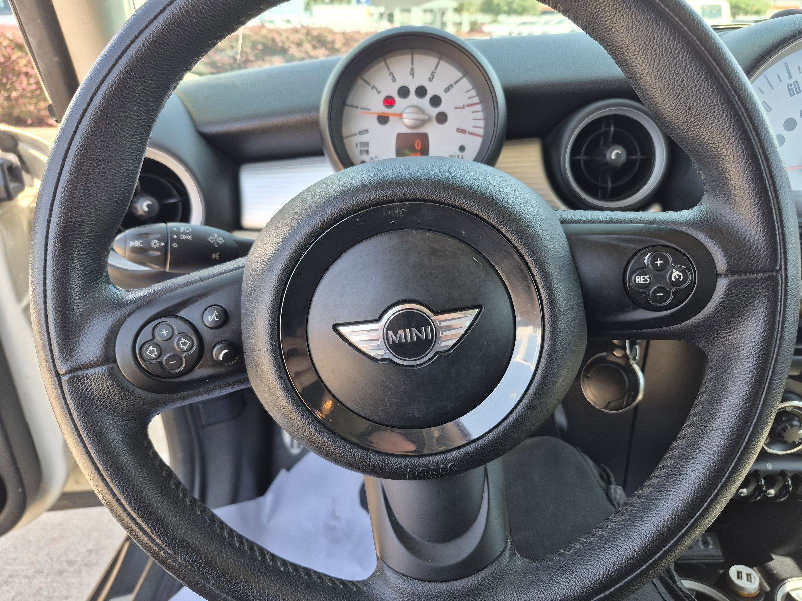 Used 2013 MINI Cooper Clubman S FWD image 6