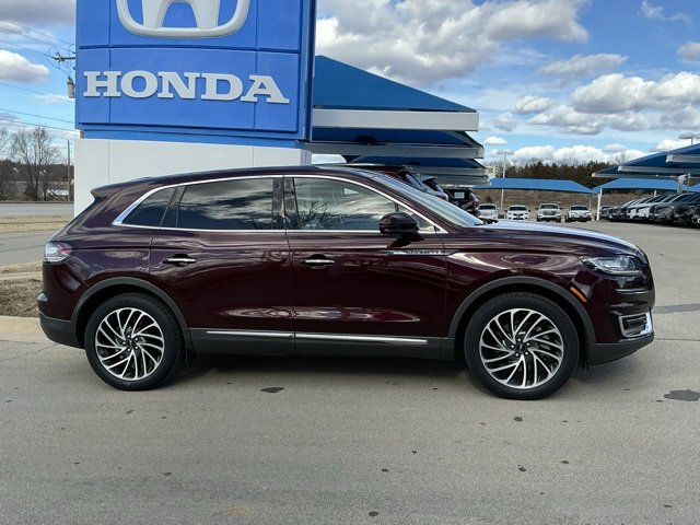 Used 2019 Lincoln Nautilus Reserve image 2