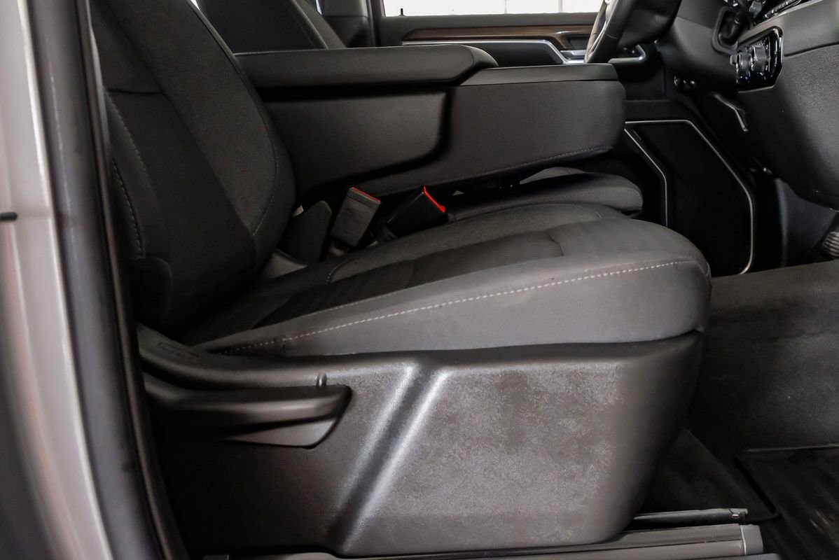 Used 2025 Chevrolet Silverado 2500 LT w/ Convenience Package image 33