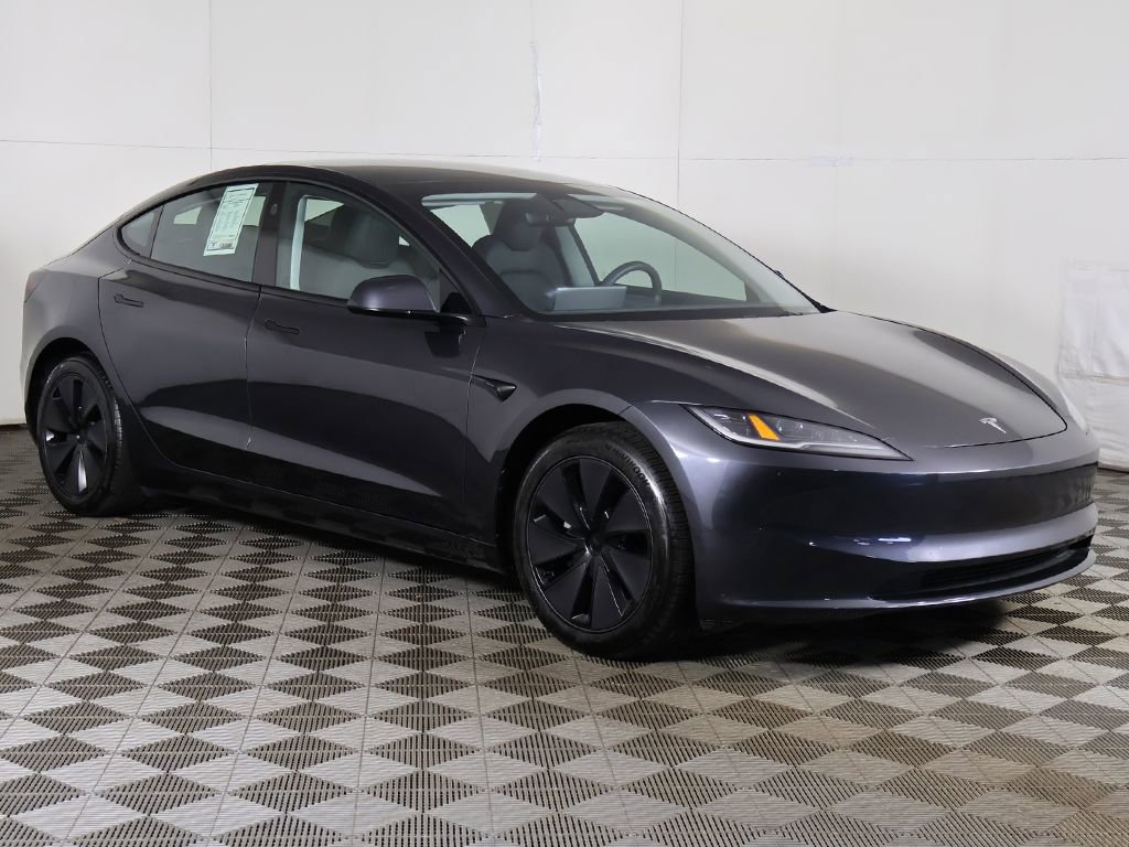 Used 2024 Tesla Model 3 Standard Range RWD image 2