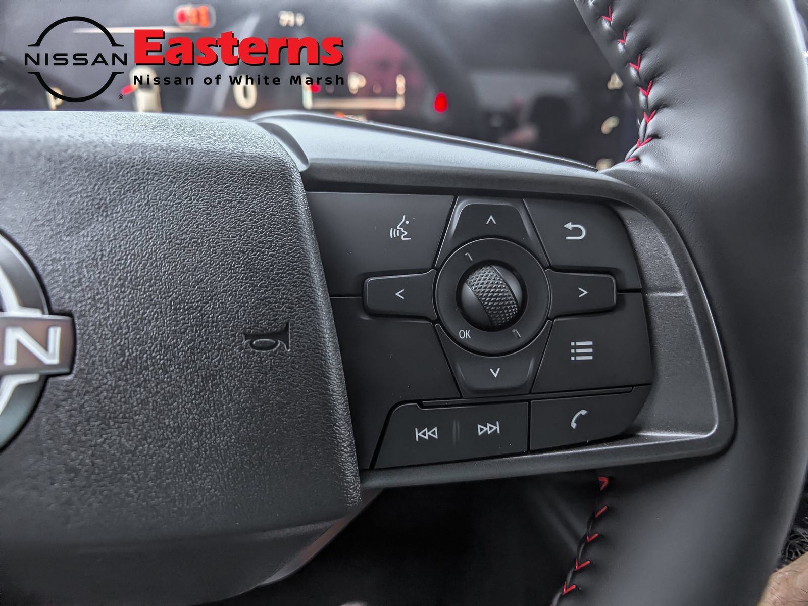 New 2027 Nissan Sentra SR w/ Floor Mat Package FWD image 16