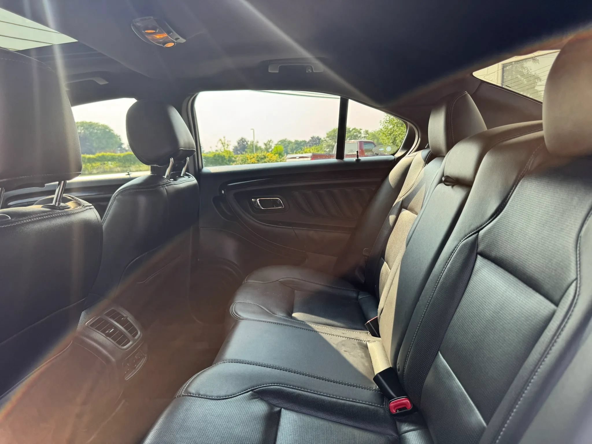 Used 2014 Ford Taurus Limited w/ Equipment Group 301A AWD/4WD image 37
