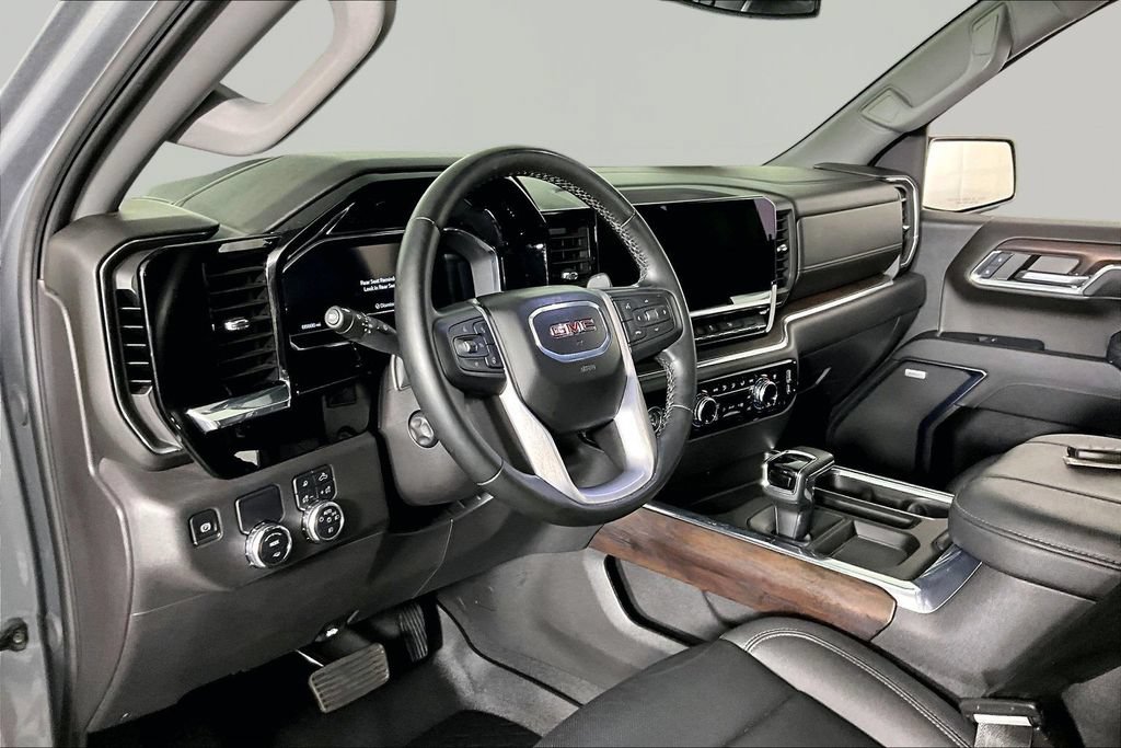 Used 2024 GMC Sierra 1500 SLT RWD image 17