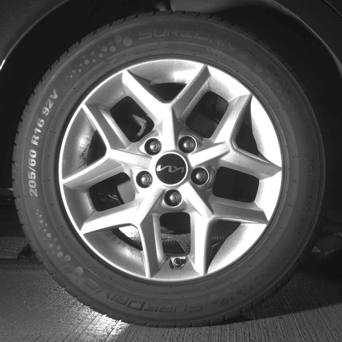 Used 2025 Kia Soul LX w/ LX Technology Package FWD image 15