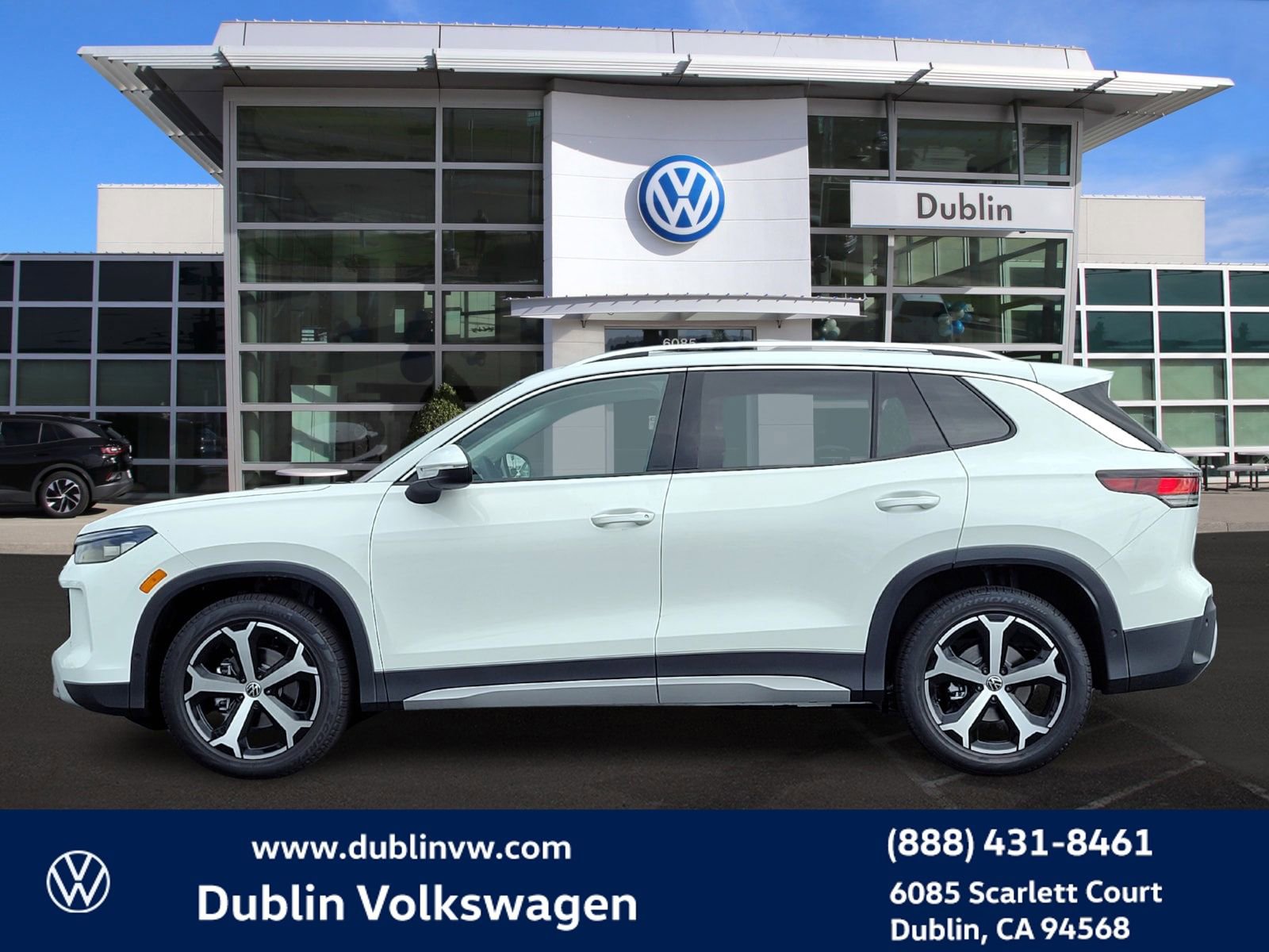 New 2026 Volkswagen Tiguan SE image 7